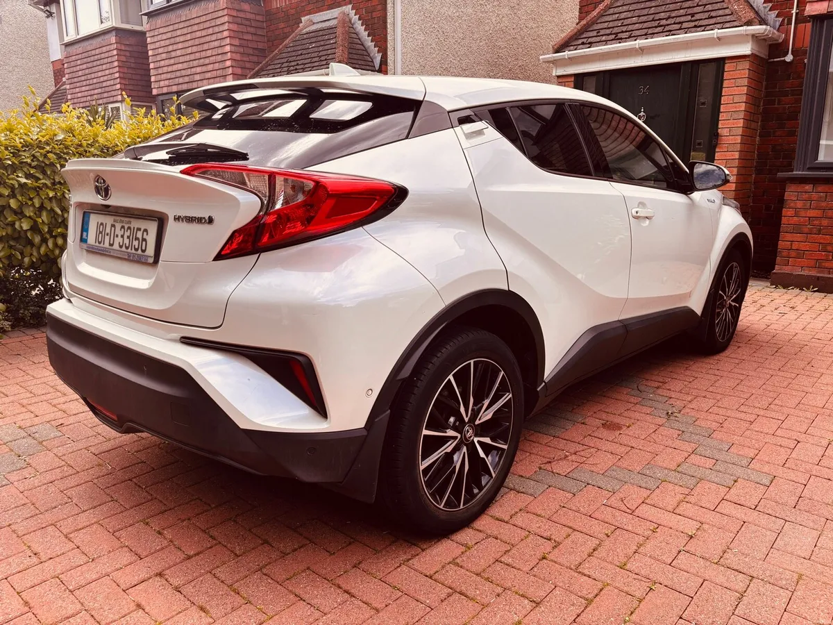 2018 Toyota CH-R - NCT 03/28 -SOL - Image 4