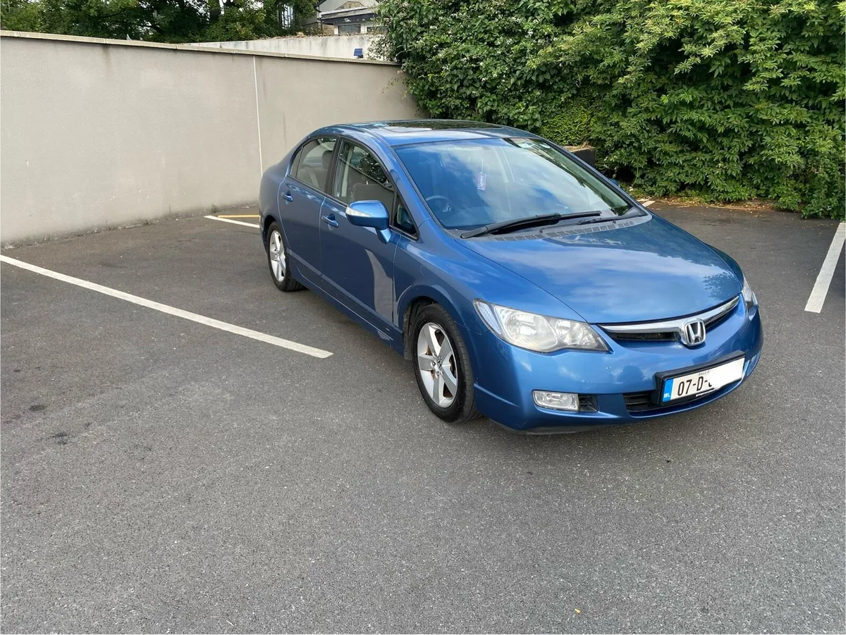 Honda Civic 1.8 V-Tec NCT-03/27 - Image 1