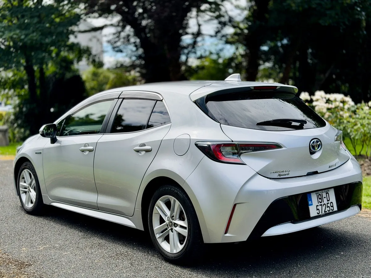 2019 TOYOTA COROLLA • HYBRID • NEW NCT • - Image 5