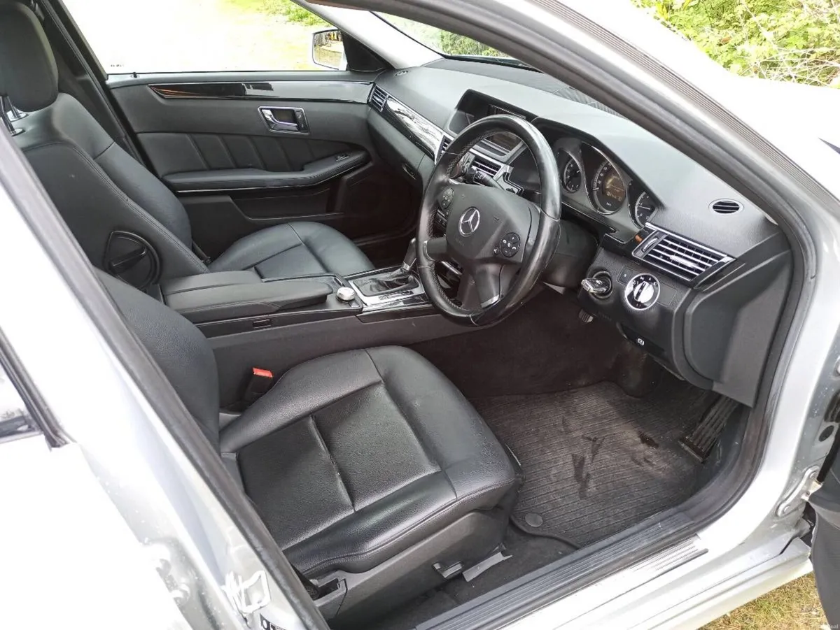 2011 Mercedes E200 cdi auto - Image 4