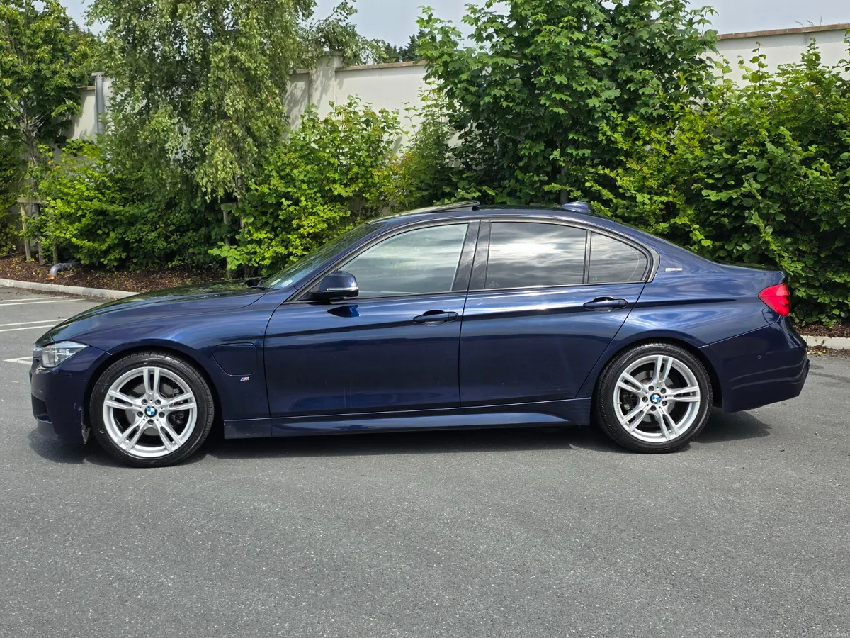 181 BMW 330E M-SPORT SUNROOF MAY P/X! - Image 4