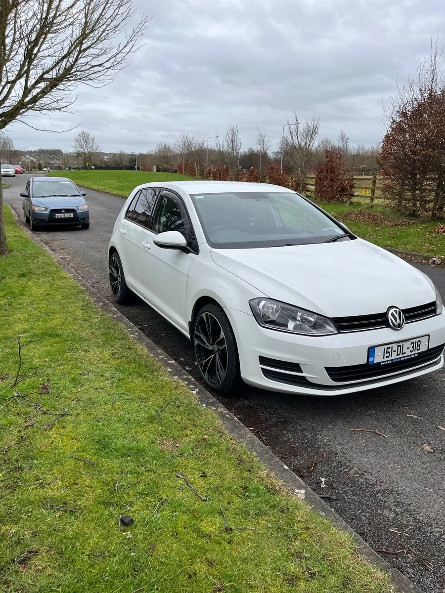 Volkswagen Golf 2015 - Image 1