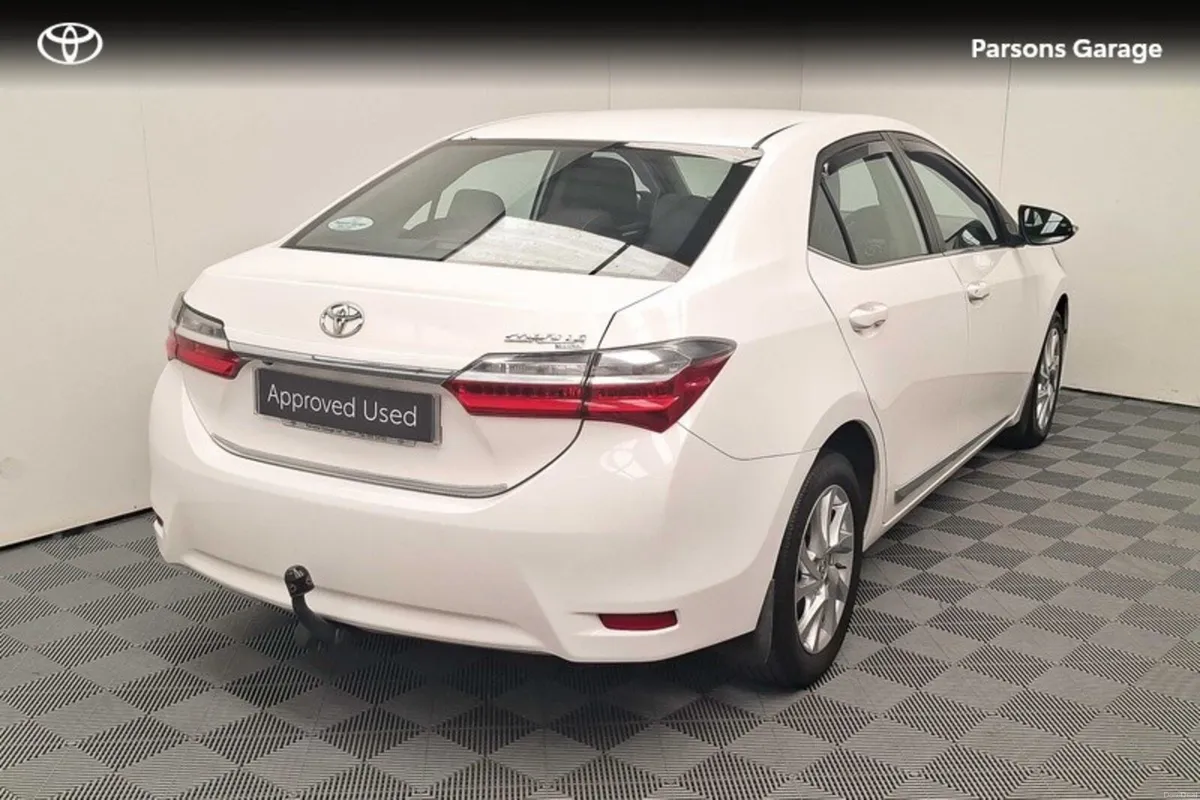 Toyota Corolla COROLLA 1.4 D4D LUNA - Image 2