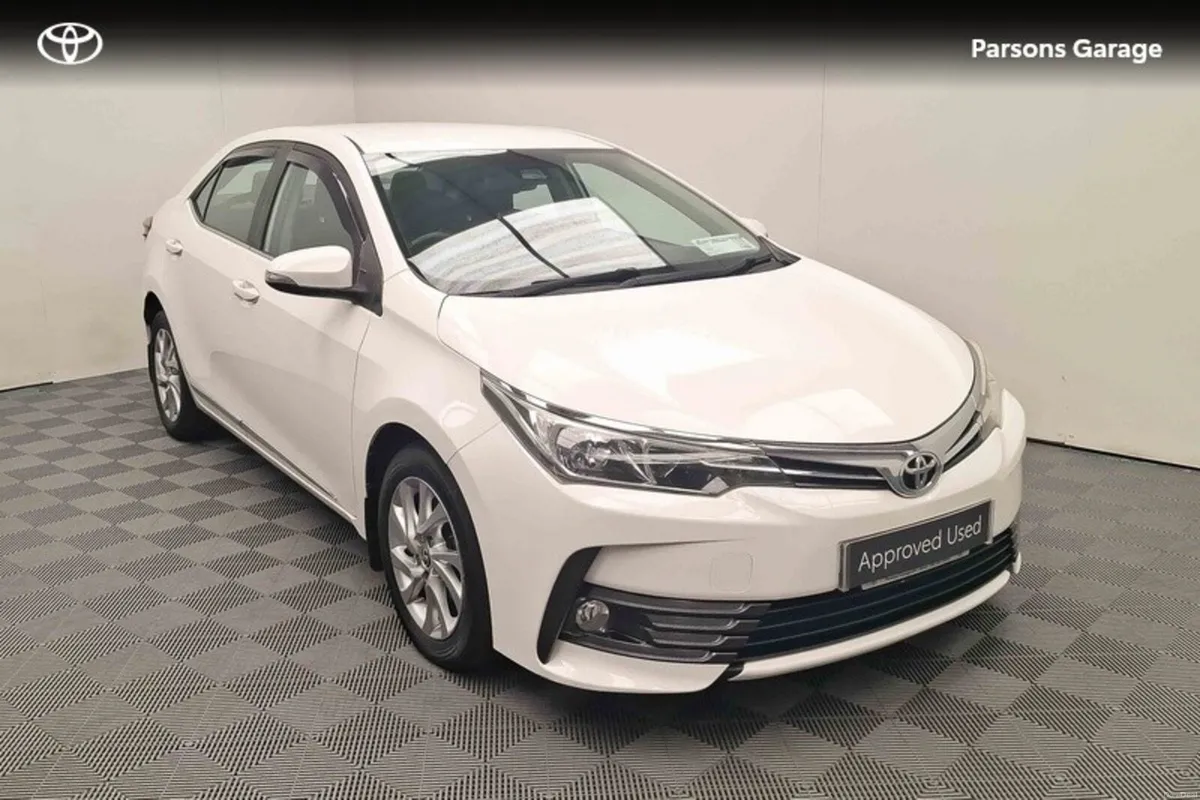 Toyota Corolla COROLLA 1.4 D4D LUNA - Image 1