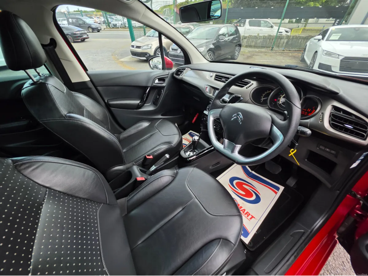 Citroen C3 ( 152 REG 1.2  MOON GLASS ROOF - FULL L - Image 4