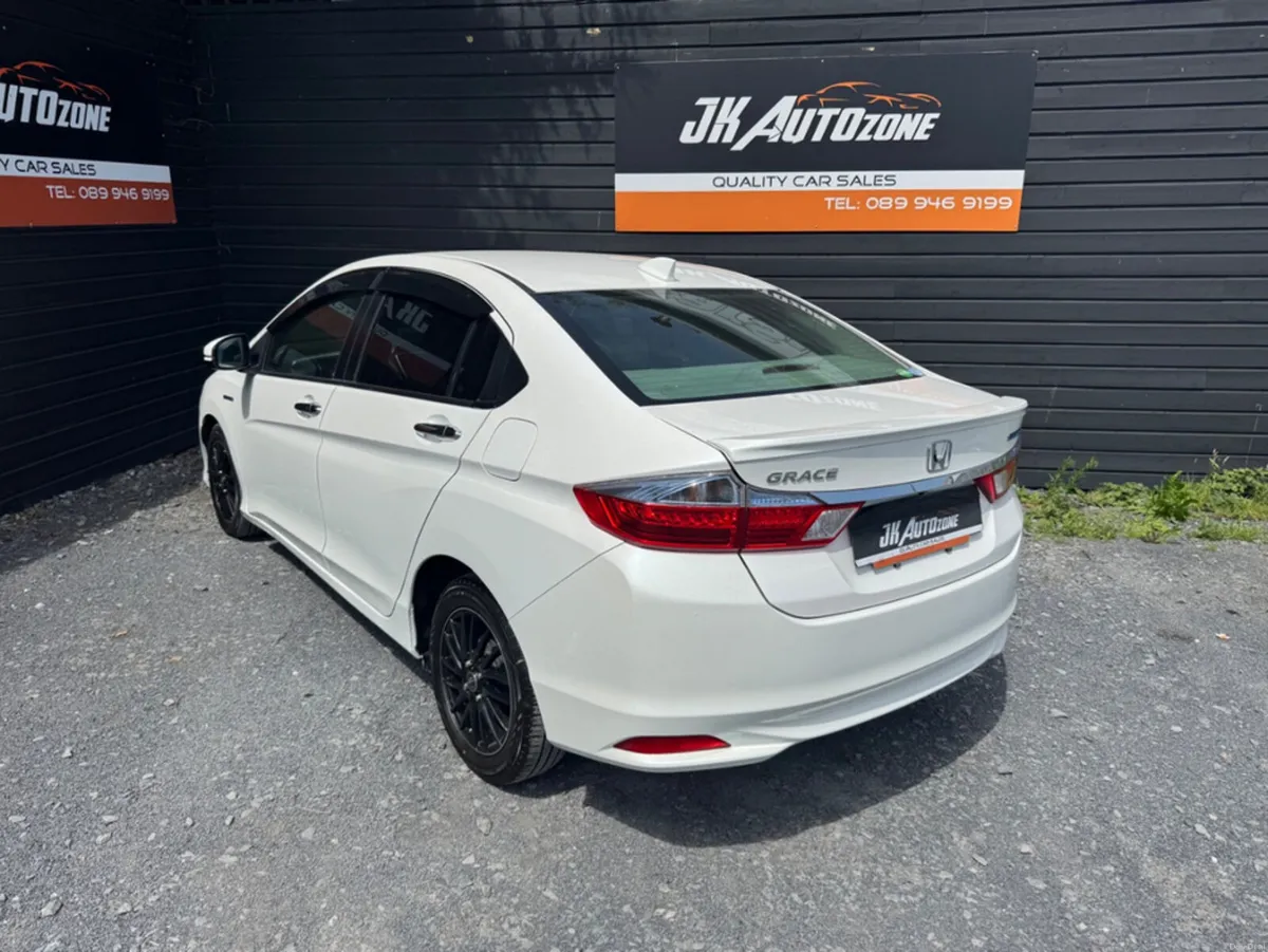 Honda Grace 1.5 HYBRID AUTO - Image 6