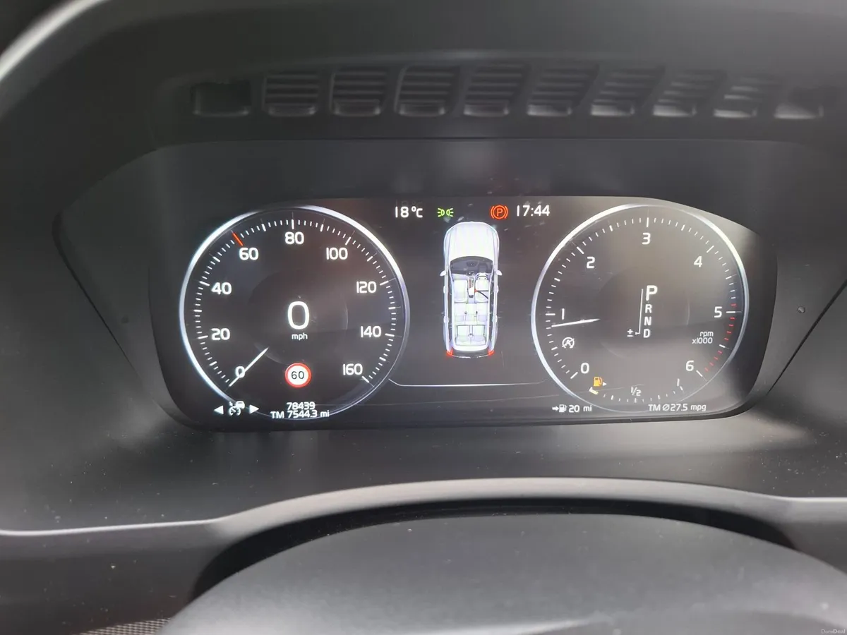 Volvo XC90 2016 - Image 5