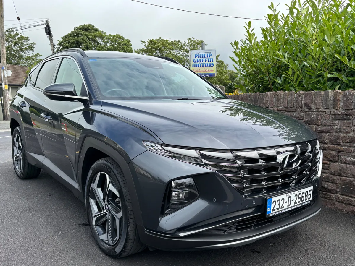 Hyundai Tucson Executive Plus Hybrid only 53000 km - Image 2