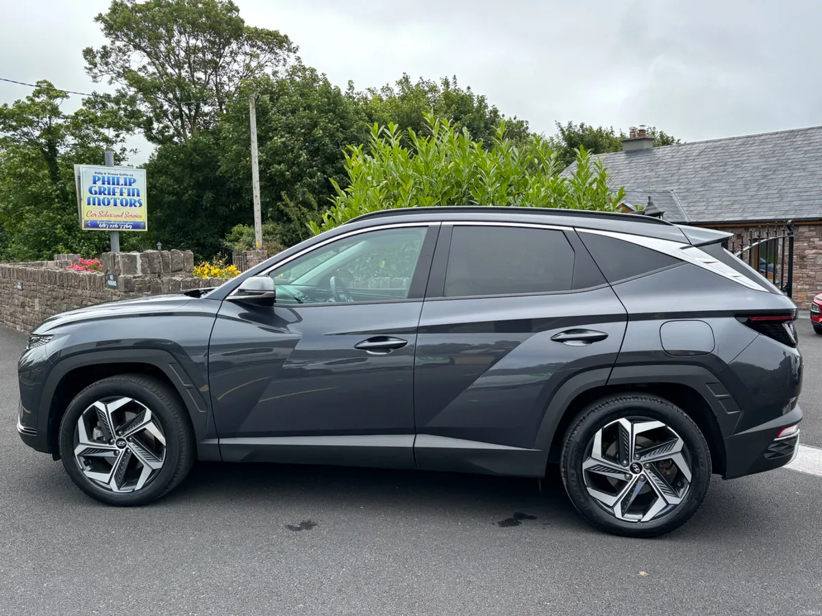 Hyundai Tucson Executive Plus Hybrid only 53000 km - Image 4