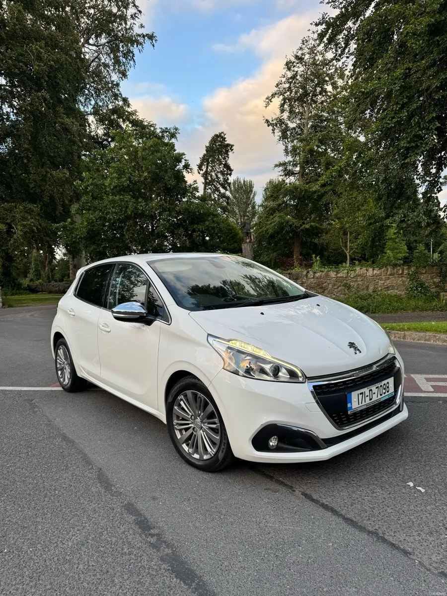 Low mileage Top spec - Image 2