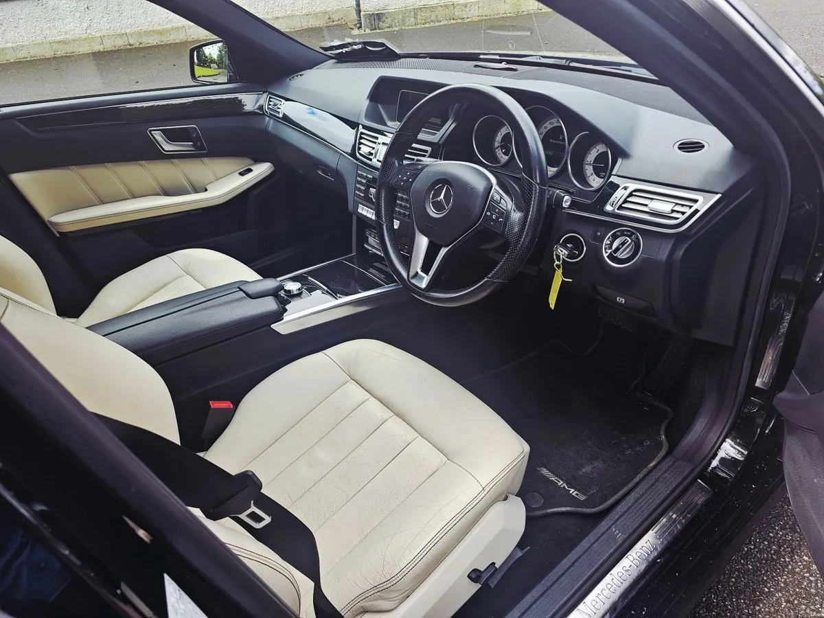 2014 MERCEDES BENZ E CLASS 200 CDI  Automat/ Irish - Image 4