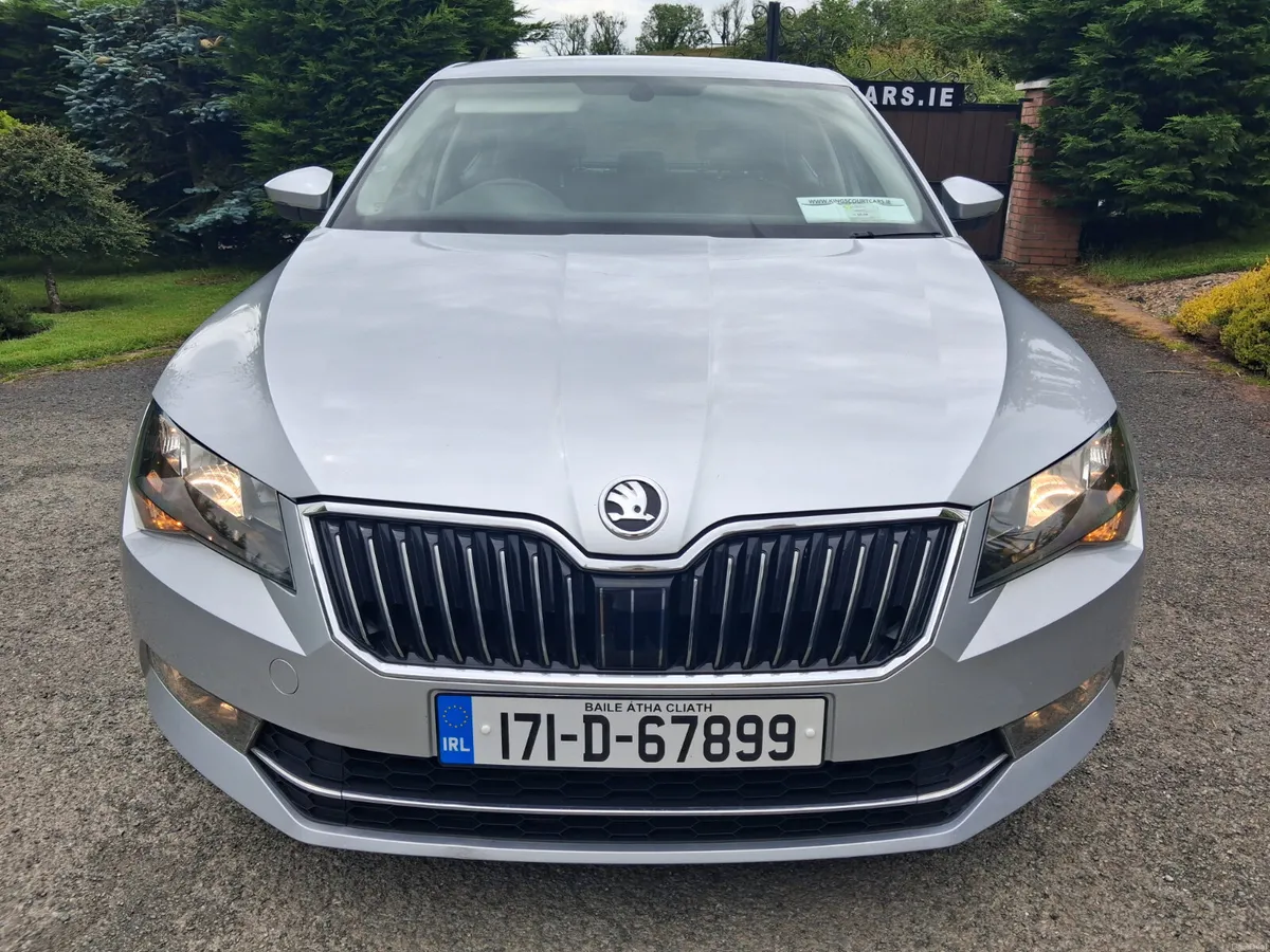 171 Skoda Superb 1.4 Petrol - Image 2