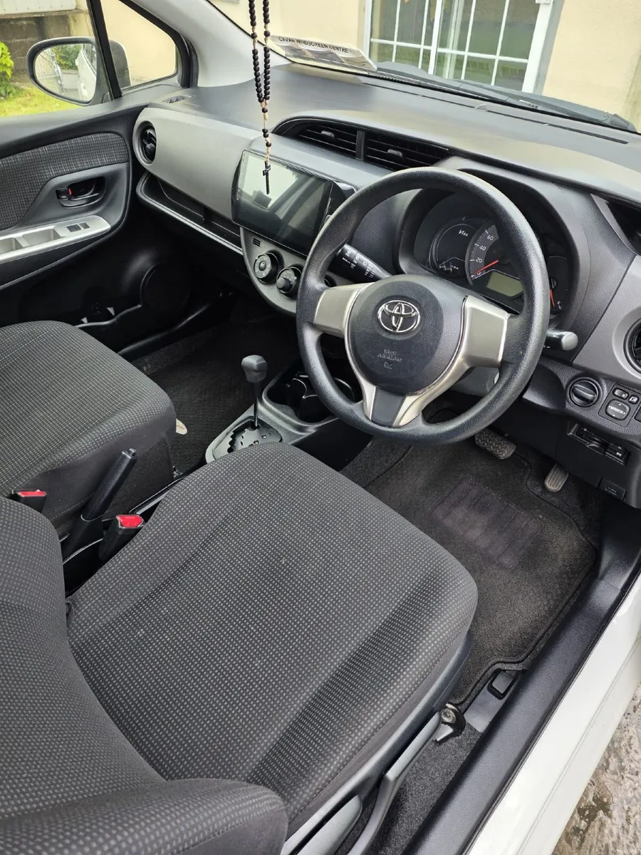 Toyota Vitz 2016 - Image 5