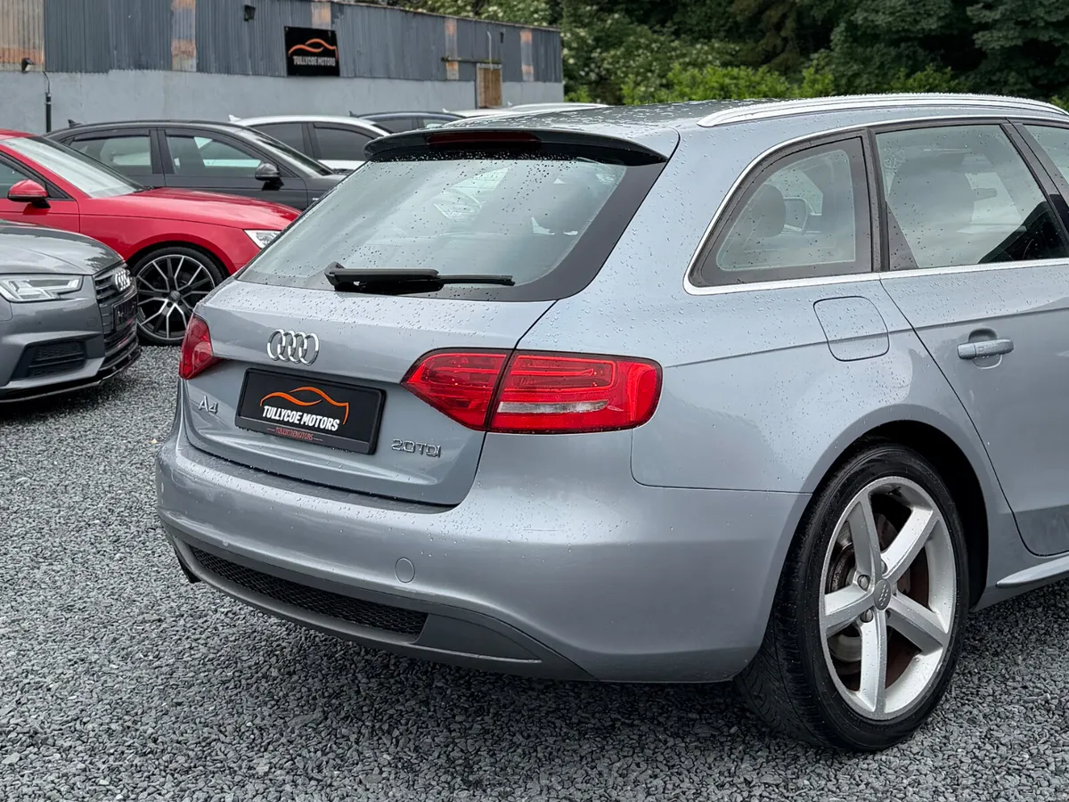 AUDI A4 AVANT S-LINE 2010 - Image 6