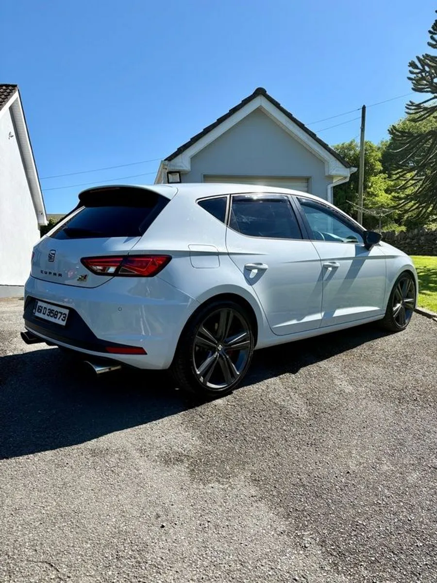 Seat Leon Cupra 280 2.0 TSI DSG Automatic - Image 5