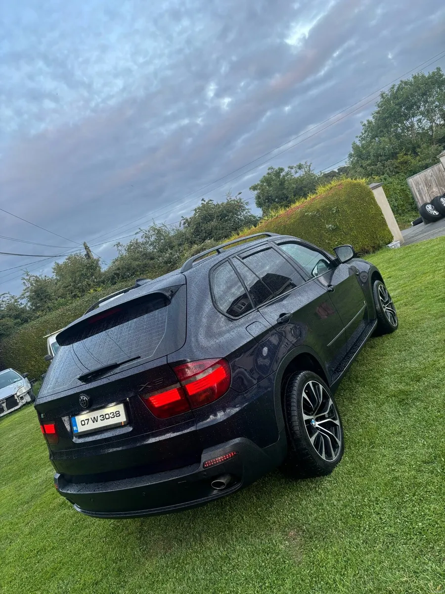 BMW x5 e70 7 seater - Image 4