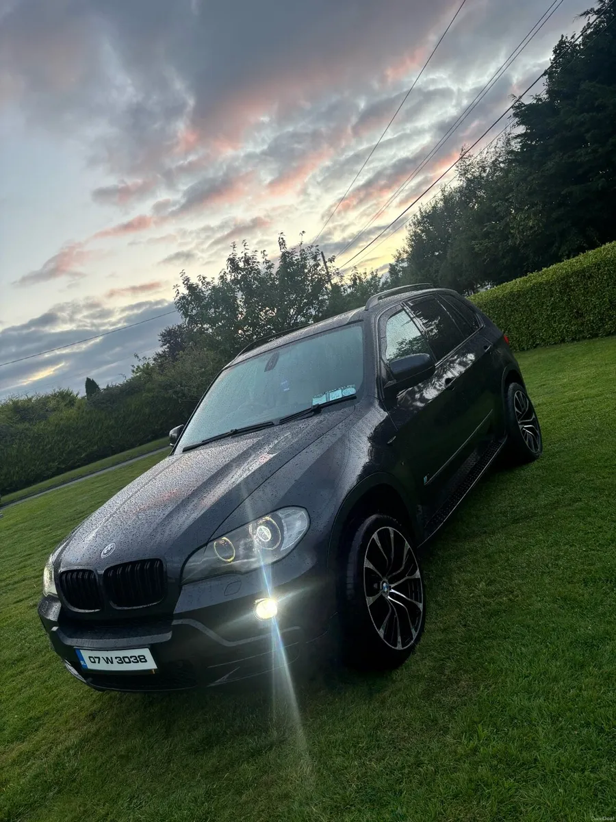 BMW x5 e70 7 seater - Image 3