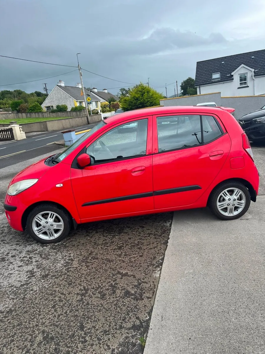 Hyundai i10 with only 128000  Km - Image 2