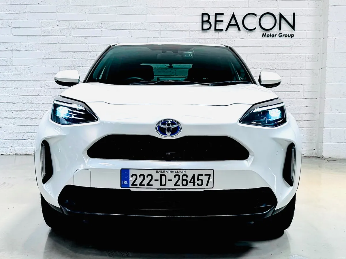 2022*7,000 MILES*HYBRID SPORT TOYOTA YAIRS CROSS Z - Image 4