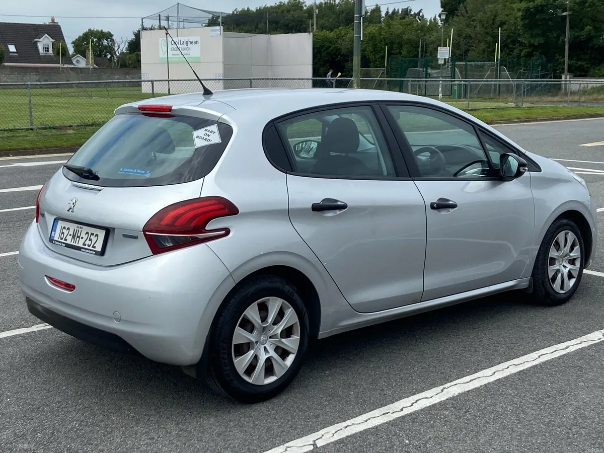 2016 Peugeot 208 1.6 HDI - Image 3