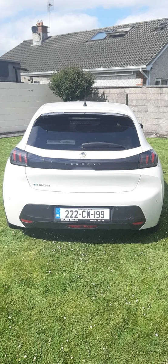 2022 Peugeot e-208 Allure (Electric) - Image 5