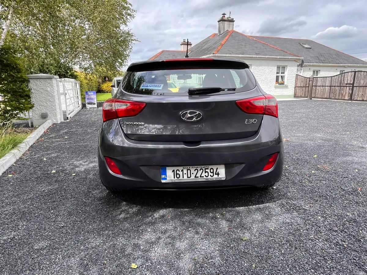 Hyundai I30 1.4 Petrol Deluxe Model - Image 4