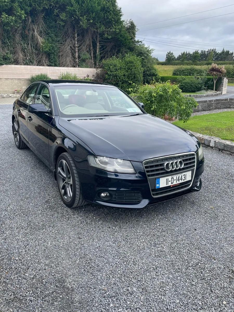 Audi A4 SE, 2.0 tdi 2011 - Image 2
