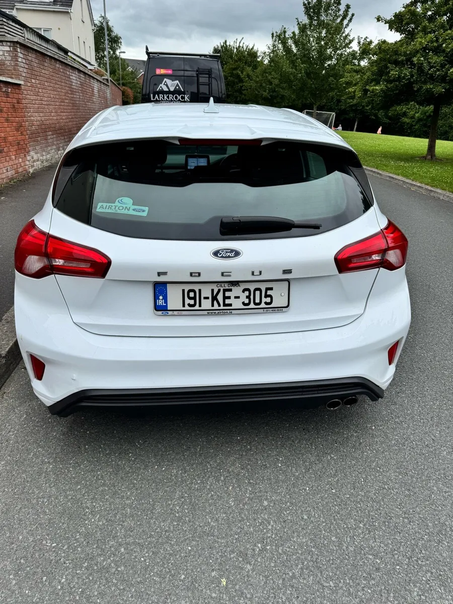 Ford Focus - Image 4