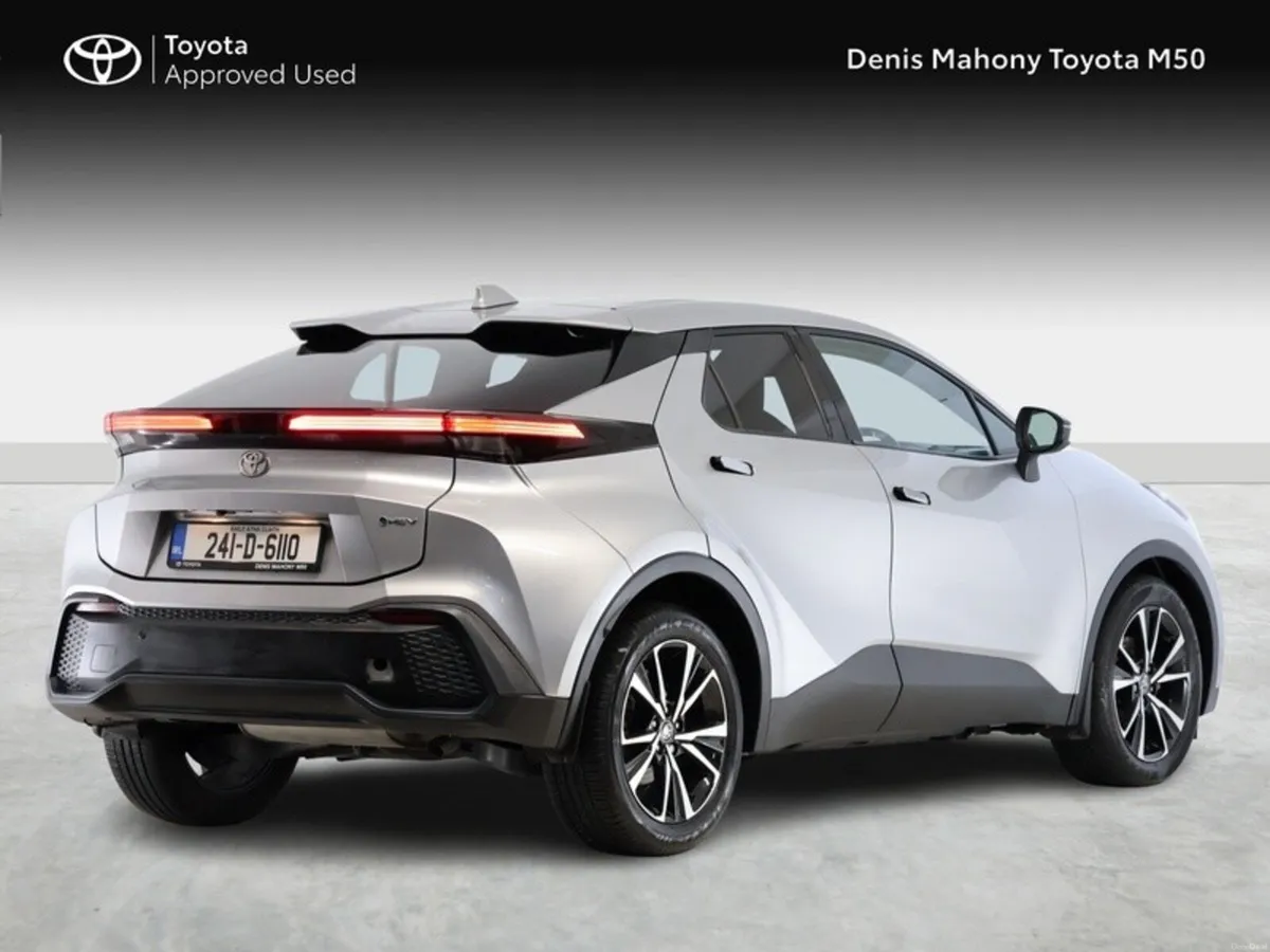 Toyota C-HR Sport Hybrid - Image 2