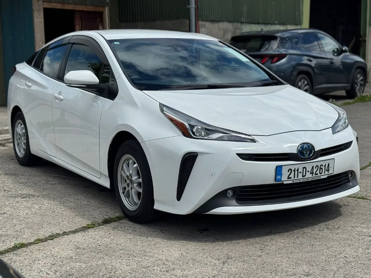 Toyota Prius 2021 - Image 2