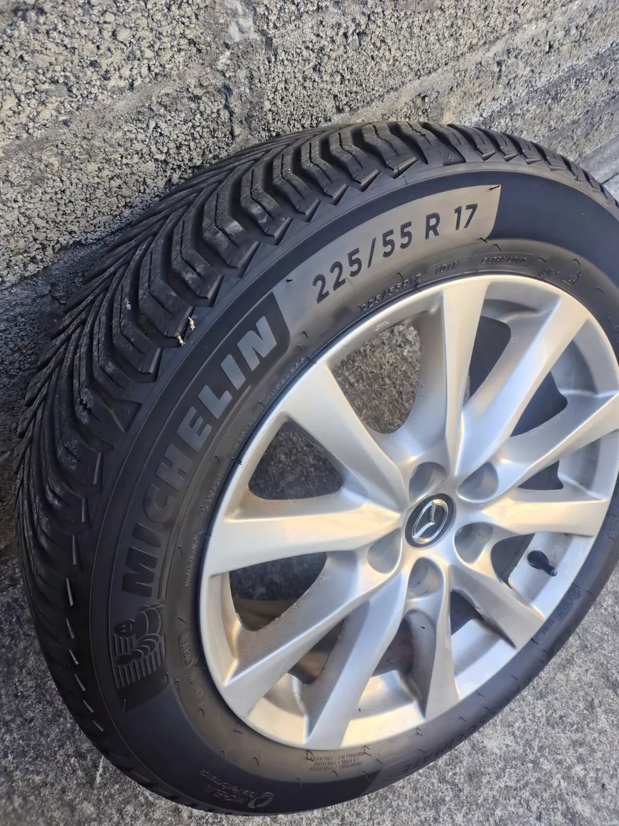 Mazda 6e 2.2 Diesel with extra 4 set of tires. - Image 6