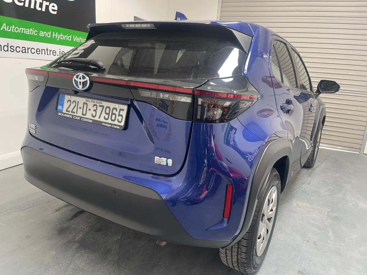 2022 Toyota Yaris Cross Hybrid 1.5 Automatic Model - Image 6