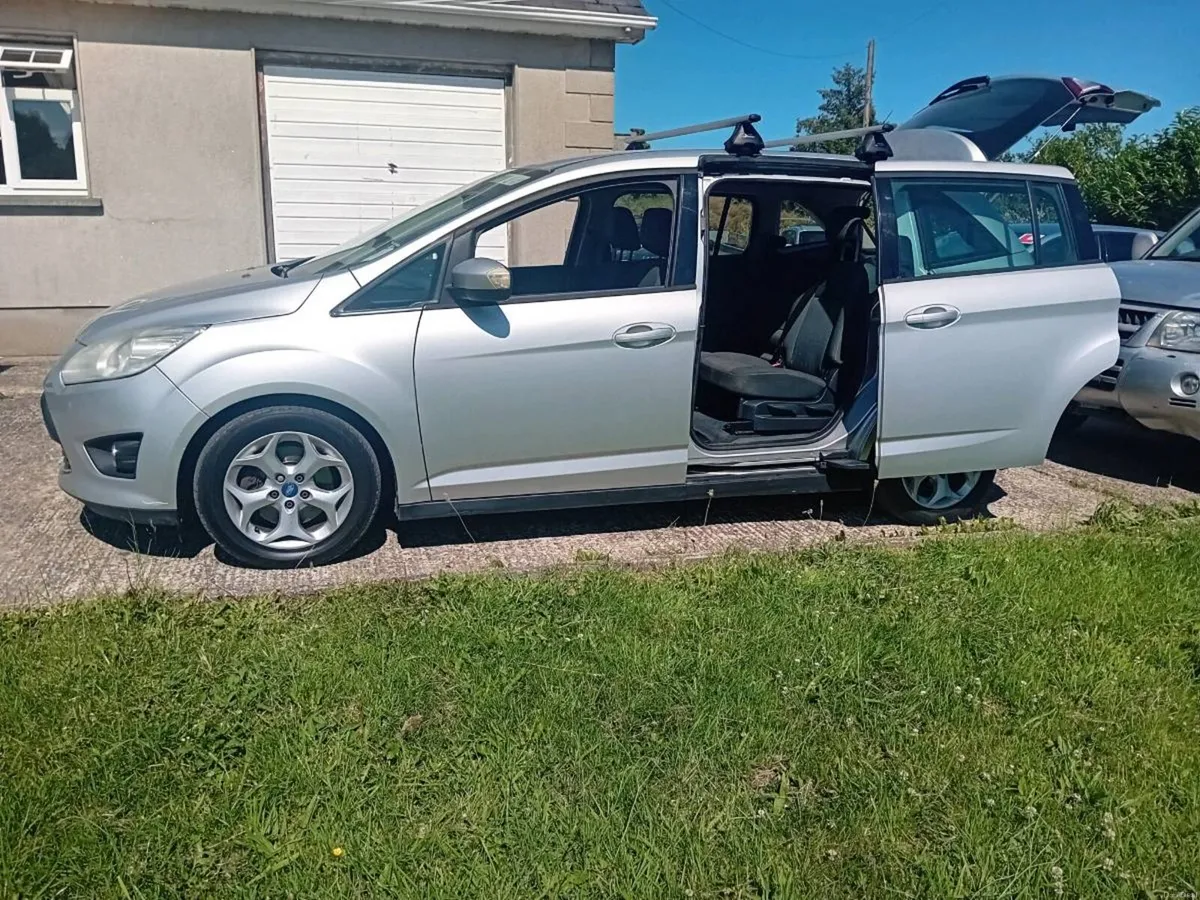 Car - Image 3