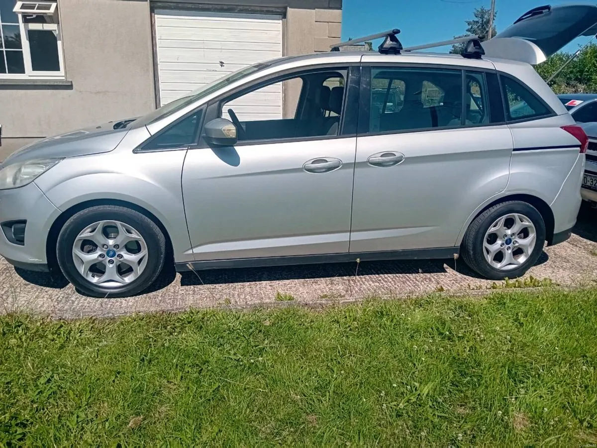 Car - Image 4