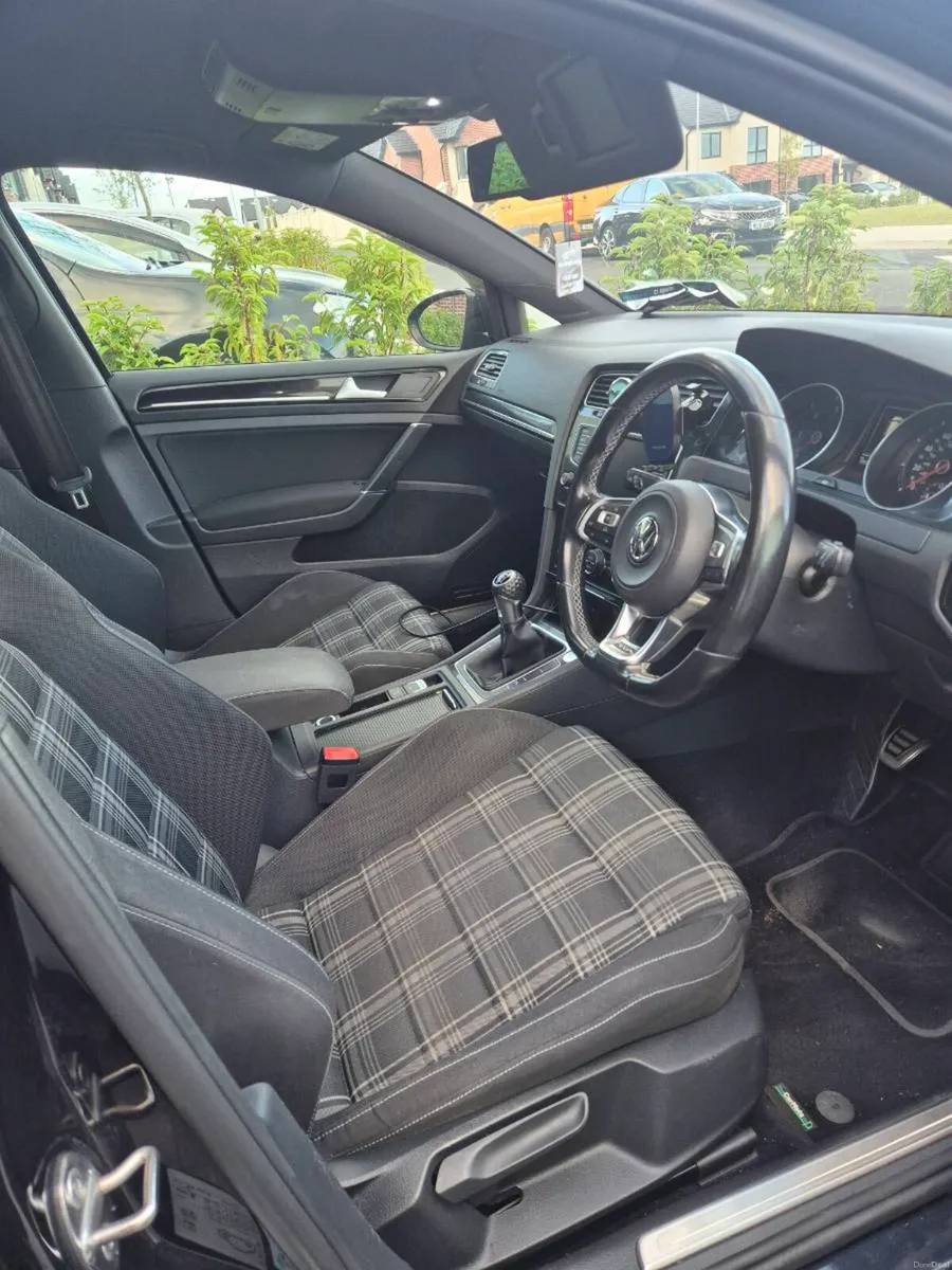 Volkswagen Golf 2016 GTD - Image 6