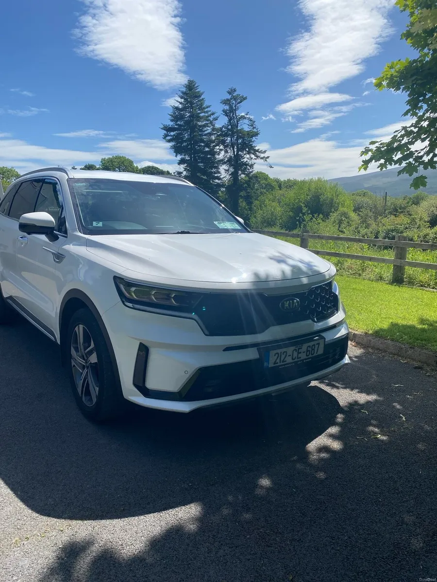 Car - Image 2