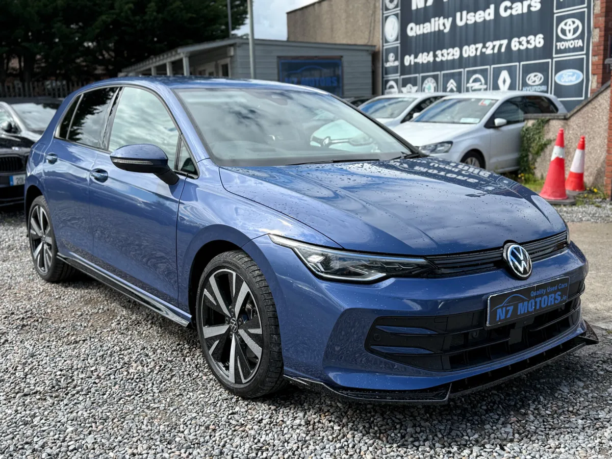 2024 Volkswagen Golf 1.5 PLUG-in HYBRID STYLE AUTO - Image 1