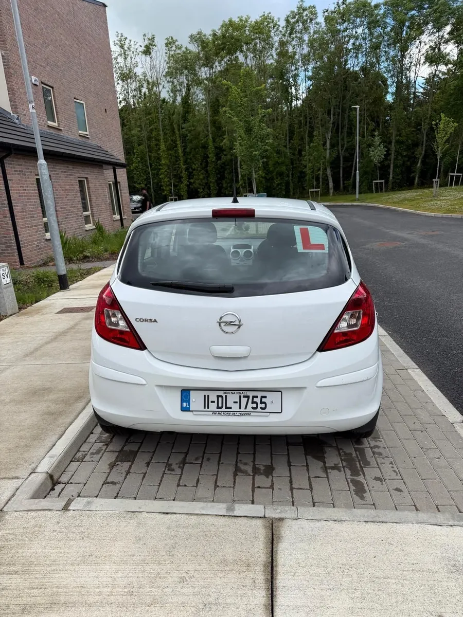 Opel Corsa 2011 - Image 2