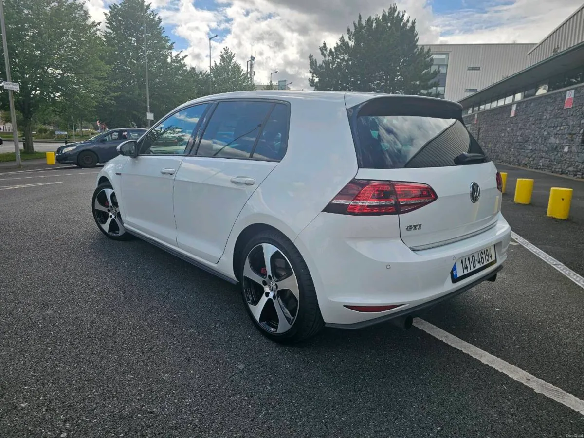 2014 VW GTI DSG - FACTORY SPEC - Image 3