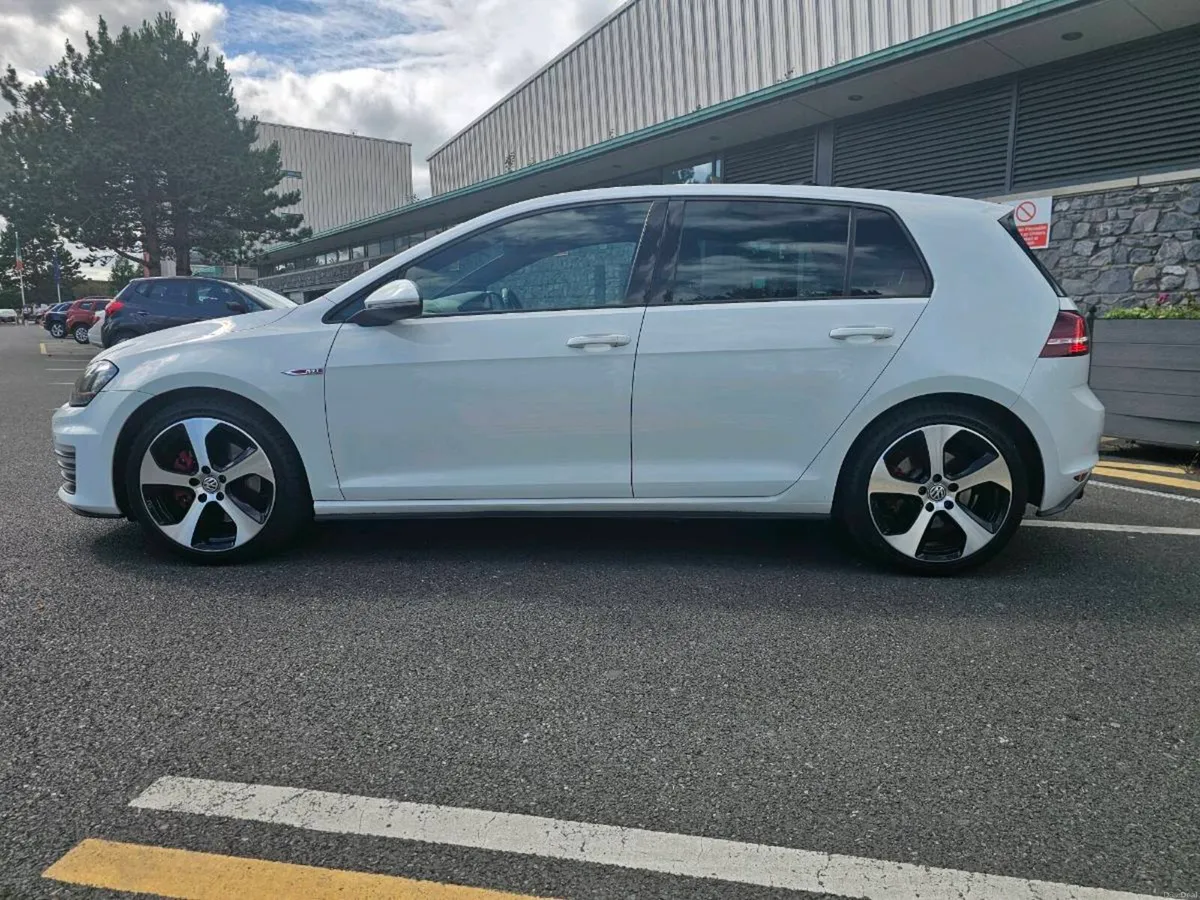 2014 VW GTI DSG - FACTORY SPEC - Image 5