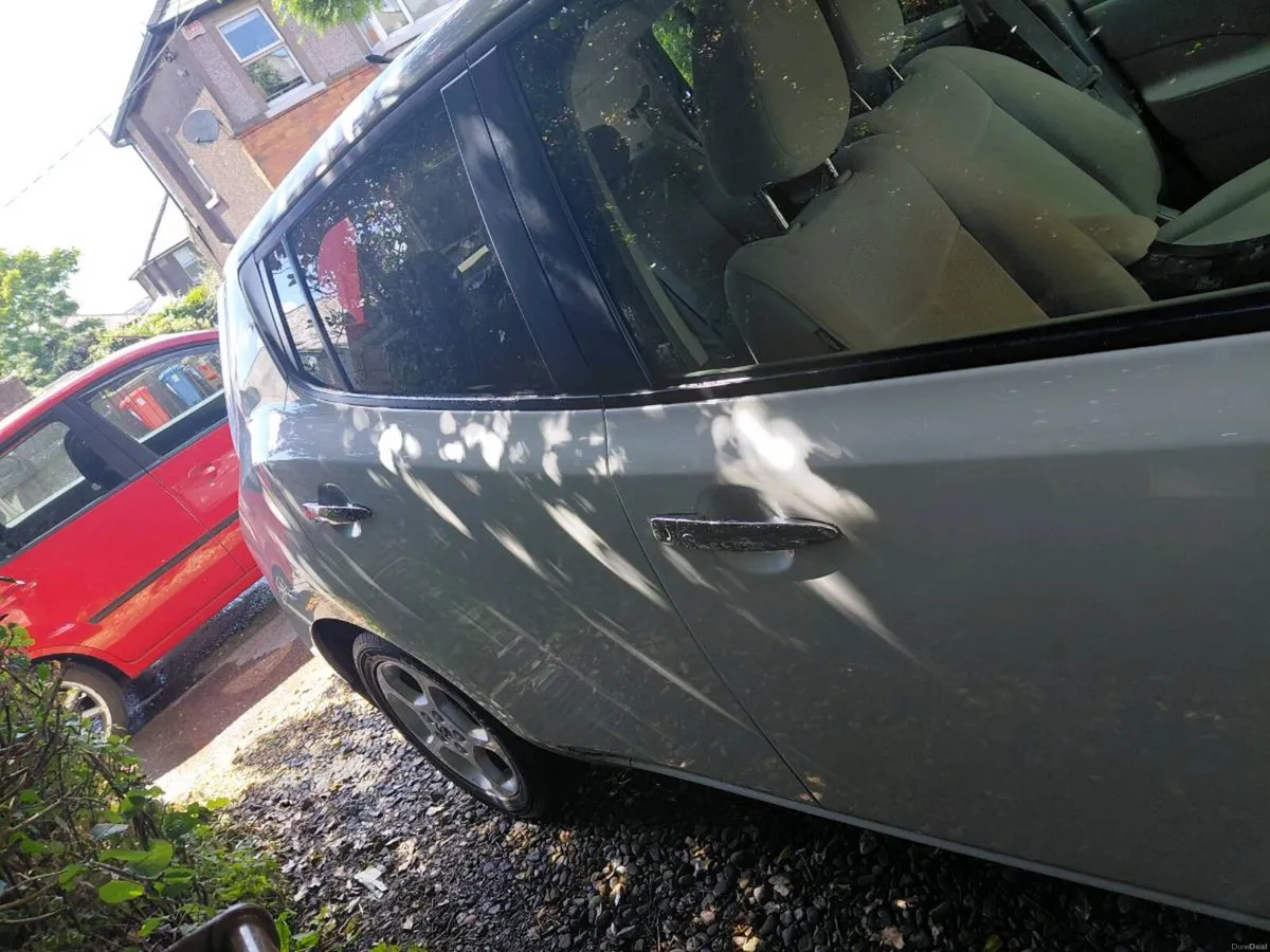 Nissan leaf - Image 3