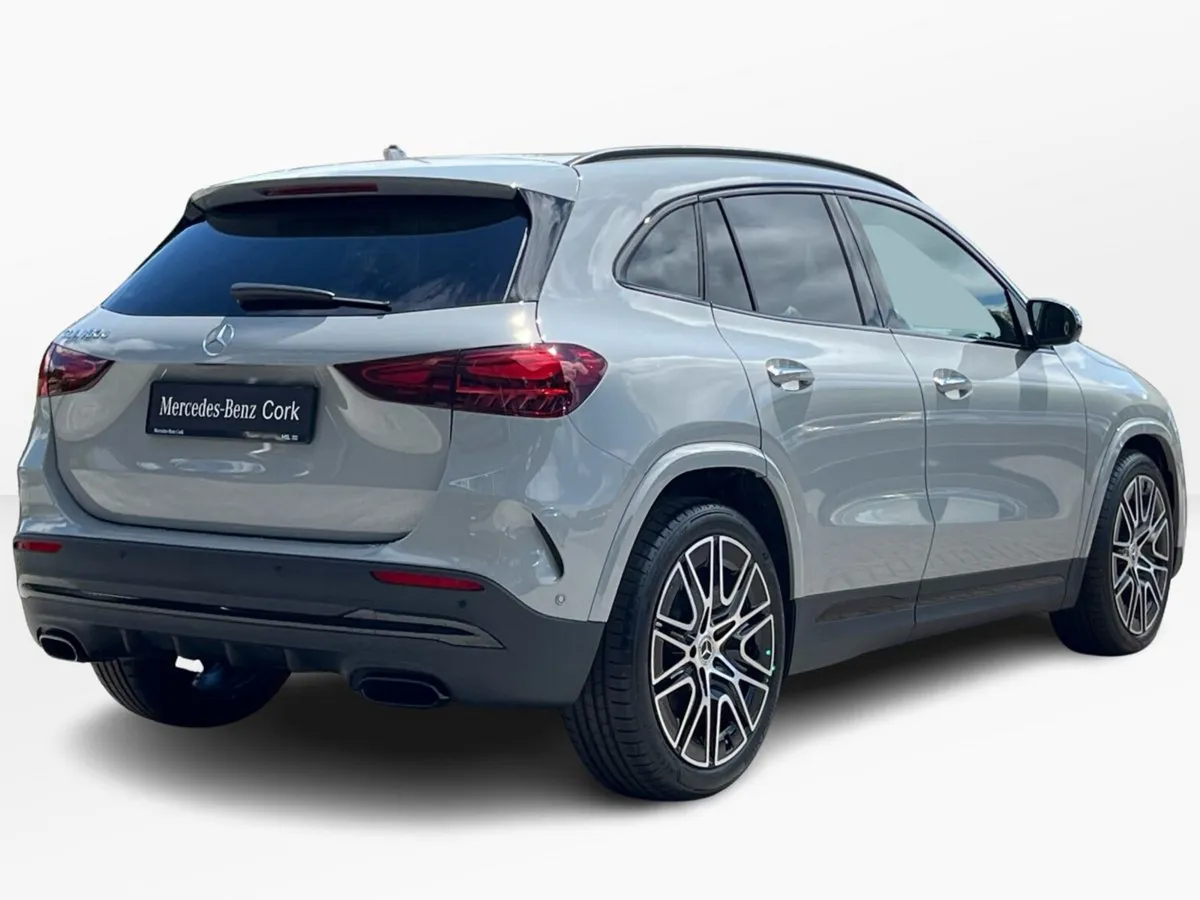 Mercedes-Benz GLA 180D AMG Line Plus - Image 3