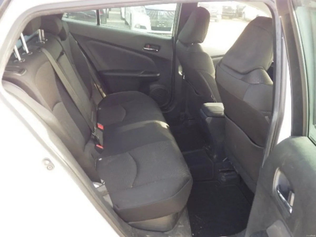 2022 Toyota Prius 1.8L Hybrid Low Miles Automatic - Image 3