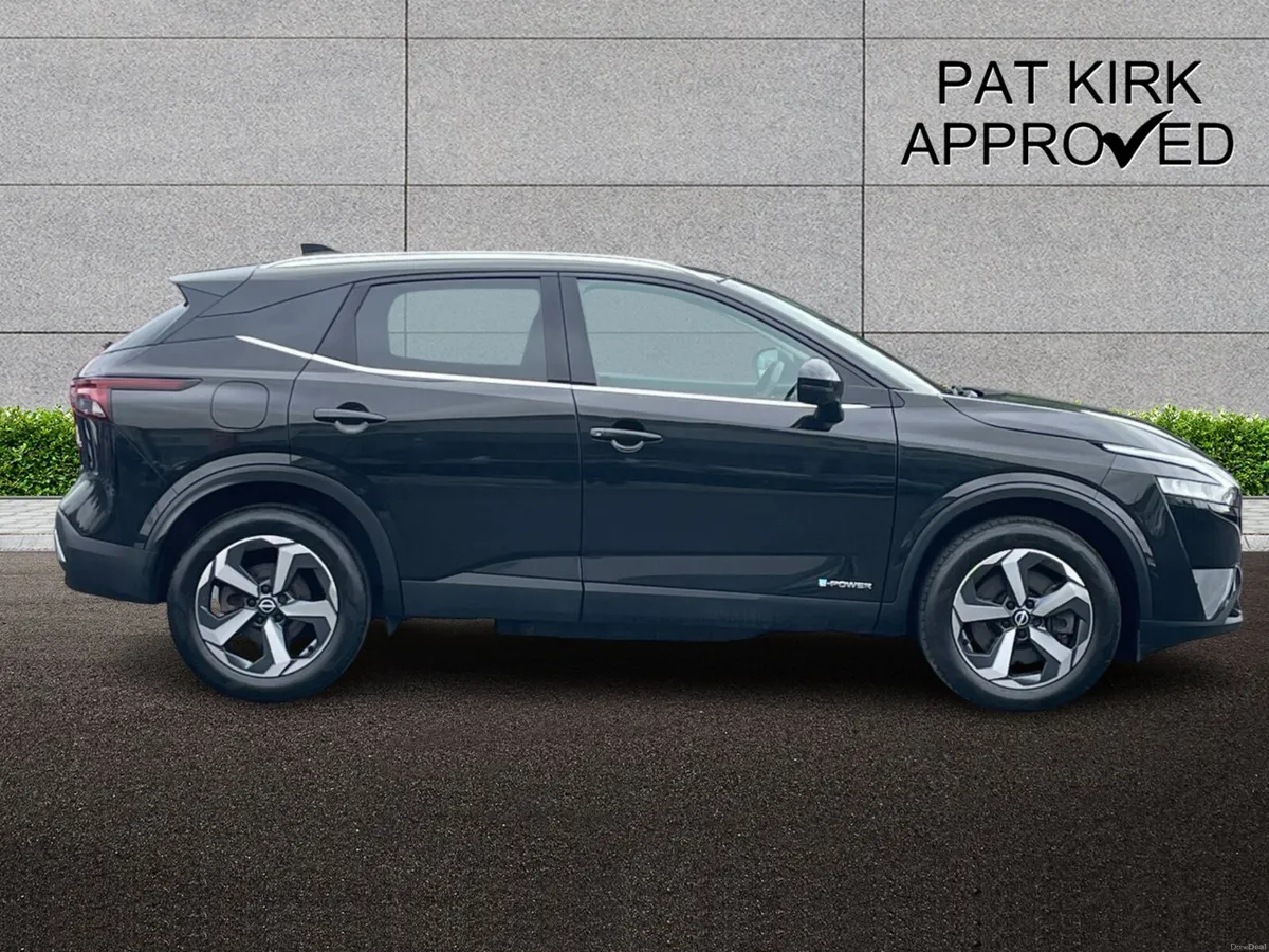 Nissan Qashqai Hatchback N-Connecta - Image 3