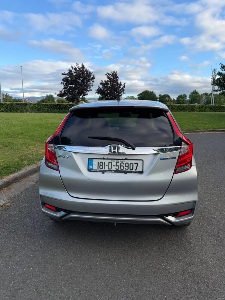 Honda Fit 2018 Automatic Hybrid - Image 3