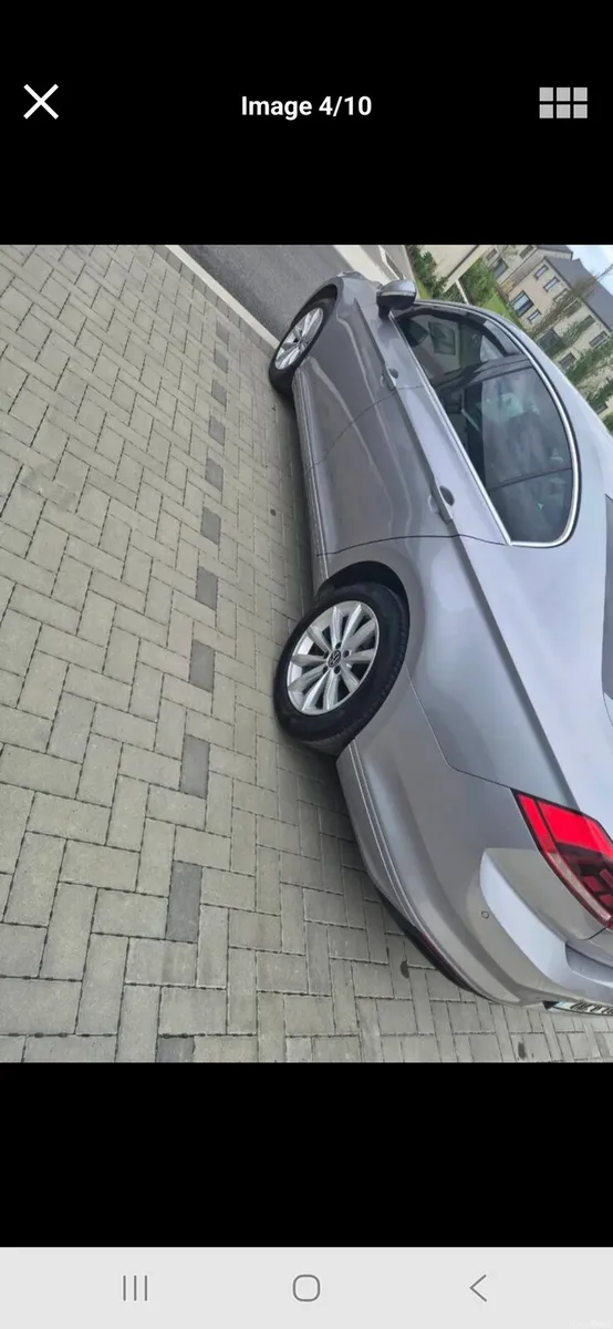 Volkswagen Passat - Image 4