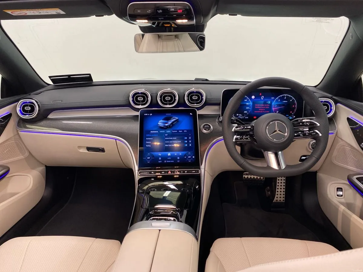 Mercedes-Benz CLE CLE 220D CABRIOLET AMG LINE + - Image 4