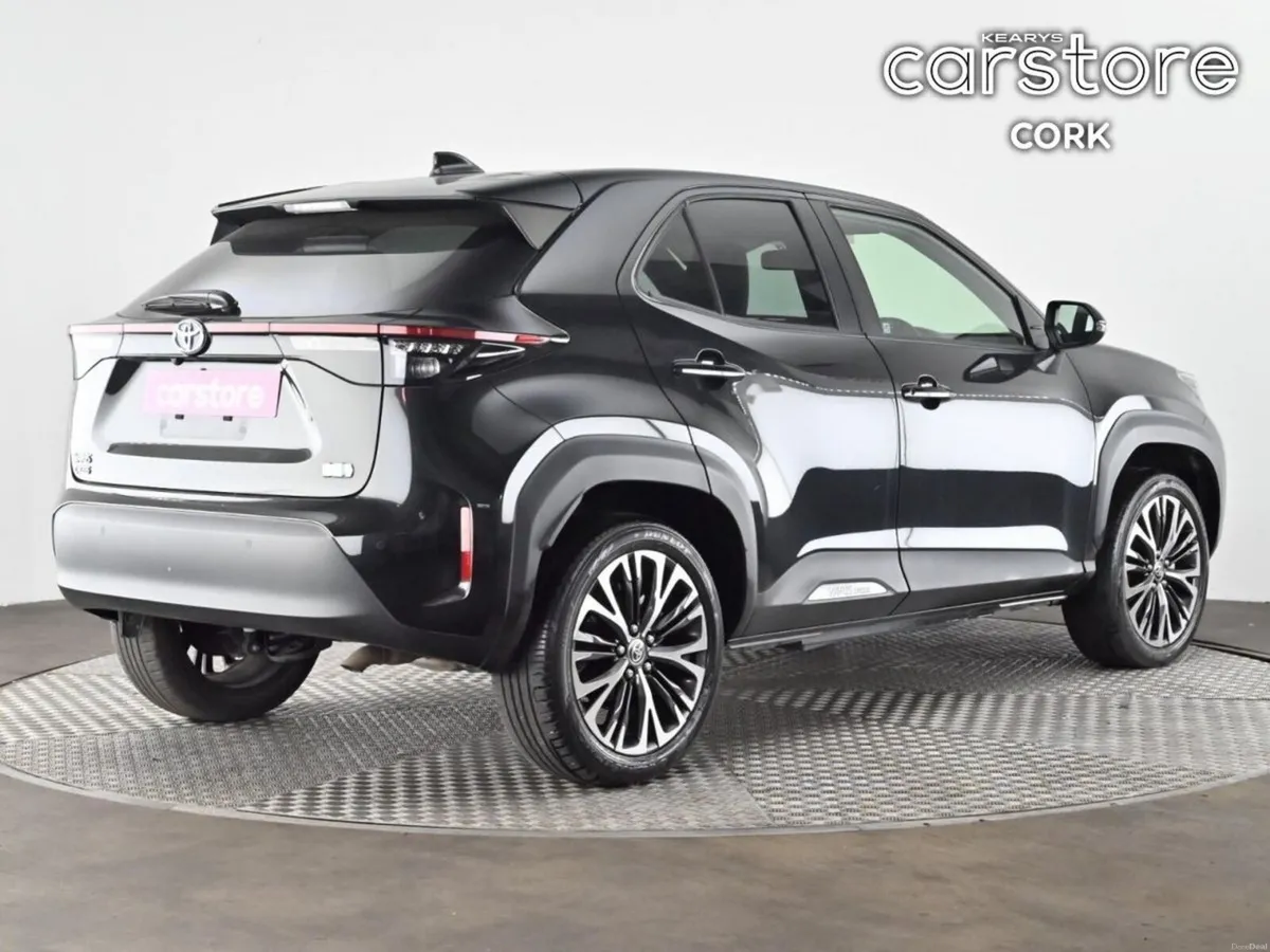 Toyota Yaris Cross 1.5 Hybrid CVT - Image 5