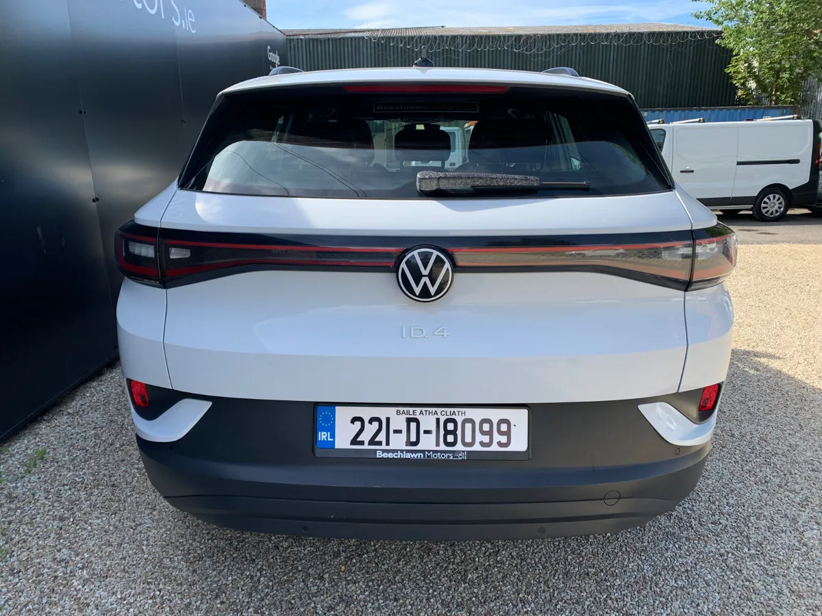 VOLKSWAGEN ID.4 LIFE 77KWH 204HP AUTO 5DR - Image 4