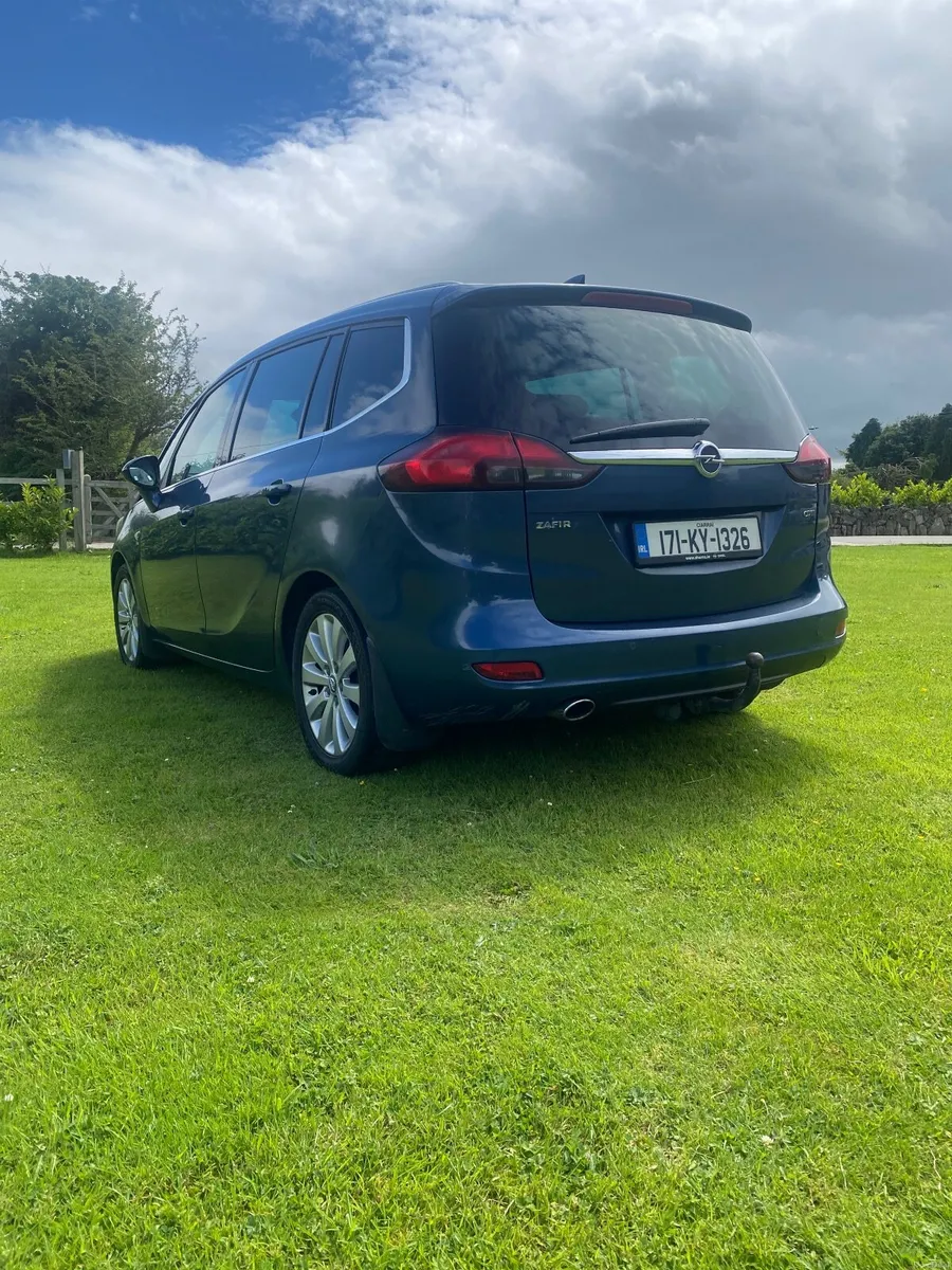 Opel Zafira 2017 - Image 2